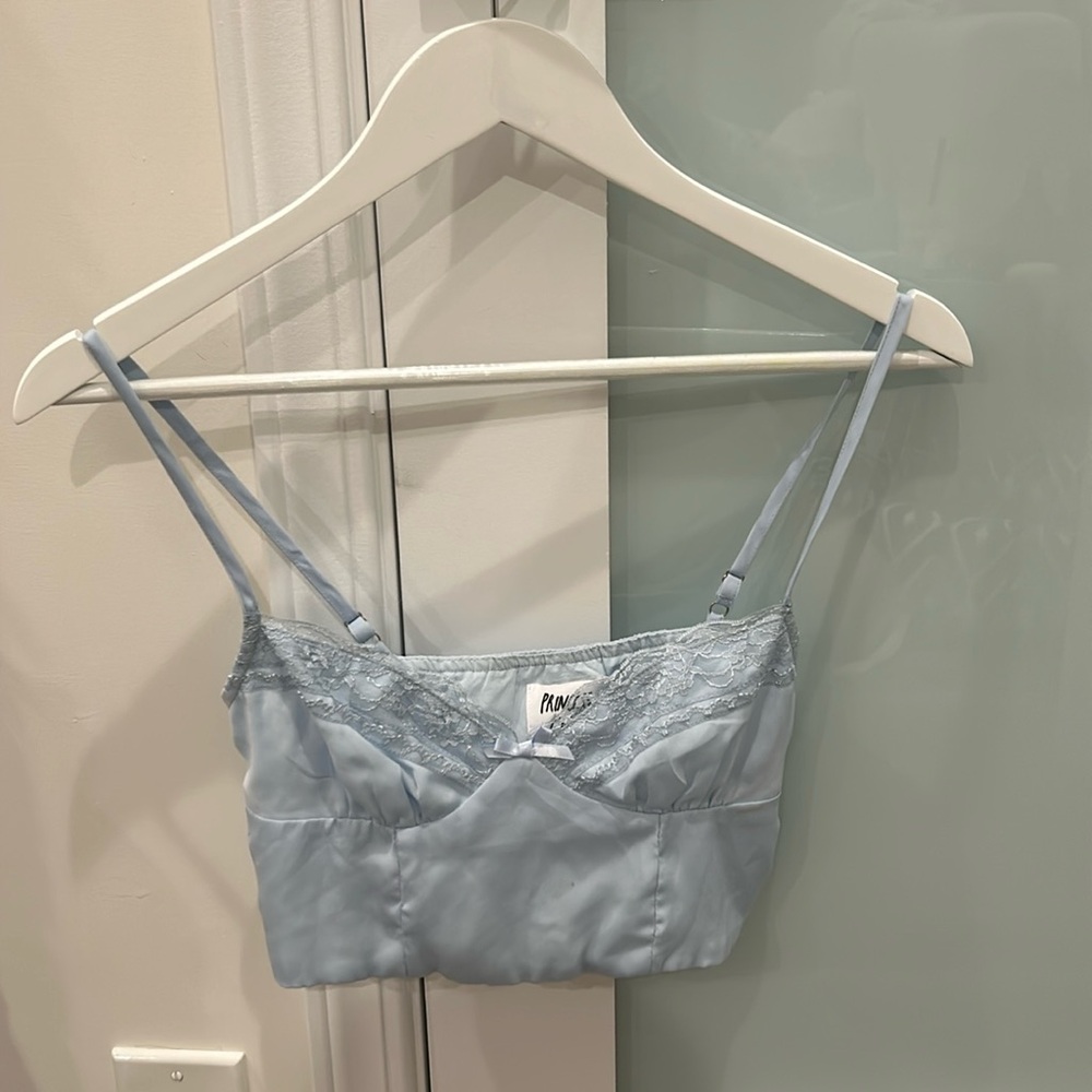 PP - blue lace top